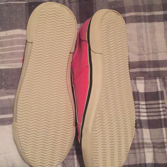 Ugg tennis shoes - Picture 2 of 3